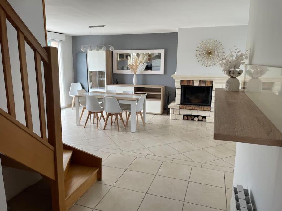 Maison D'Hotes Baslieux-sous-Châtillon Kültér fotó